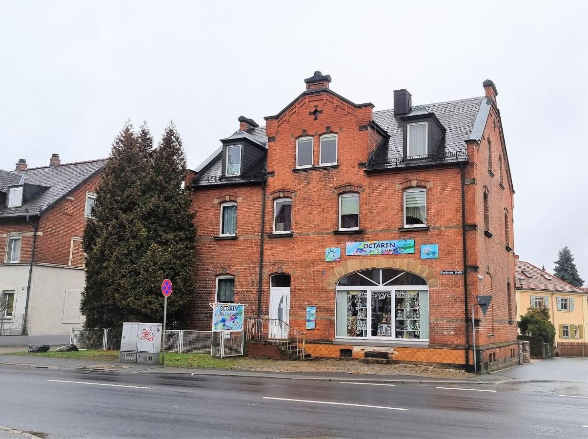 Apartment Bayreuth, 4 Zimmer Ferienwohnung im Haus mit Kunst, WLAN, Küche, Parkplatz Exterior foto